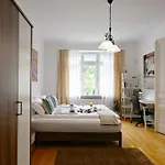 Luxury Urban Oasis Center *